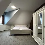 Sia