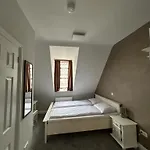 Sia Apartahotel