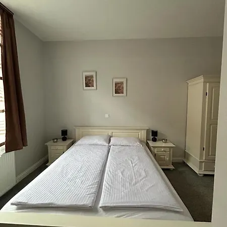Sia 3* Essen