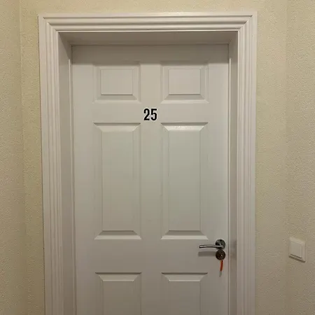 Sia Aparthotel 3*